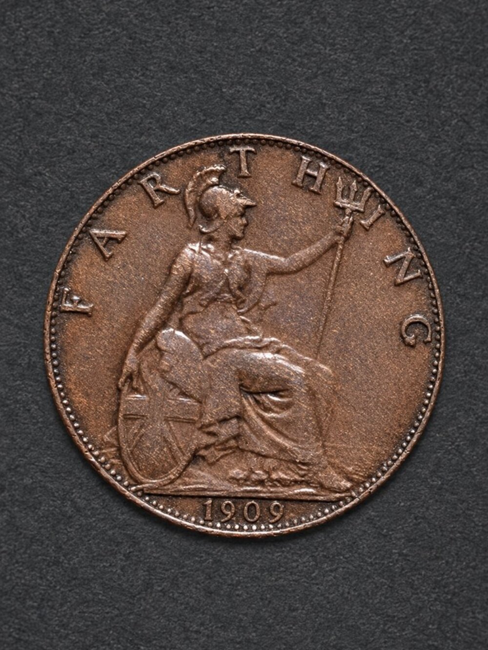 1909 Great Britain Farthing Edward VII Bronze Britannia Coin KM#792
